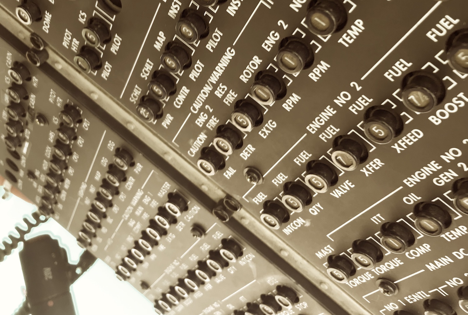 Bell412 circuit breaker panel